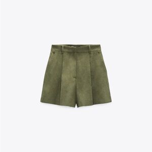 Basic Green Linen Shorts